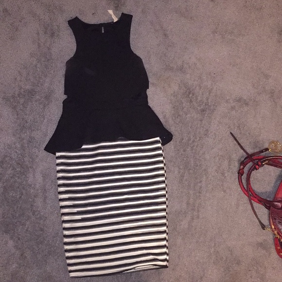 Dress - Picture 2 of 2